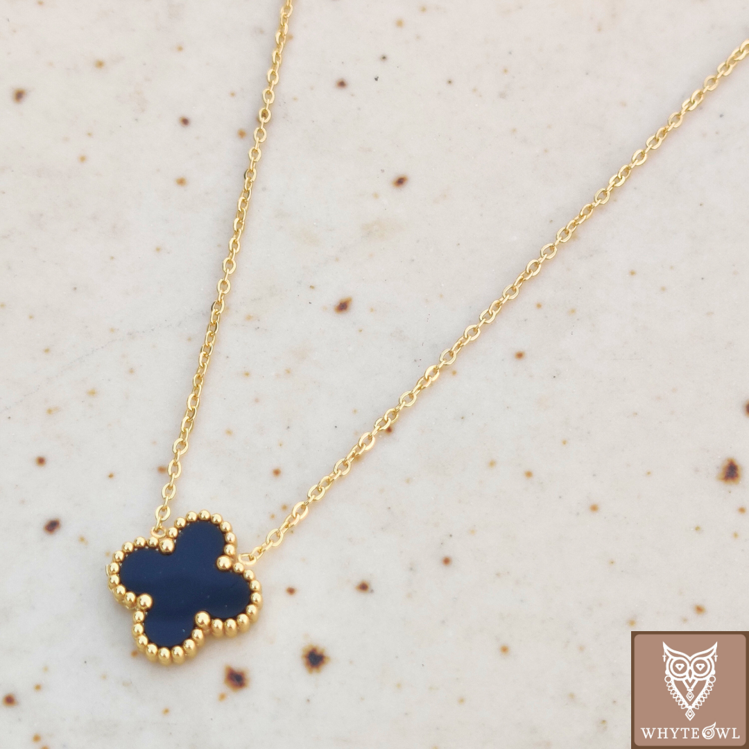 Clover Pendent Necklace