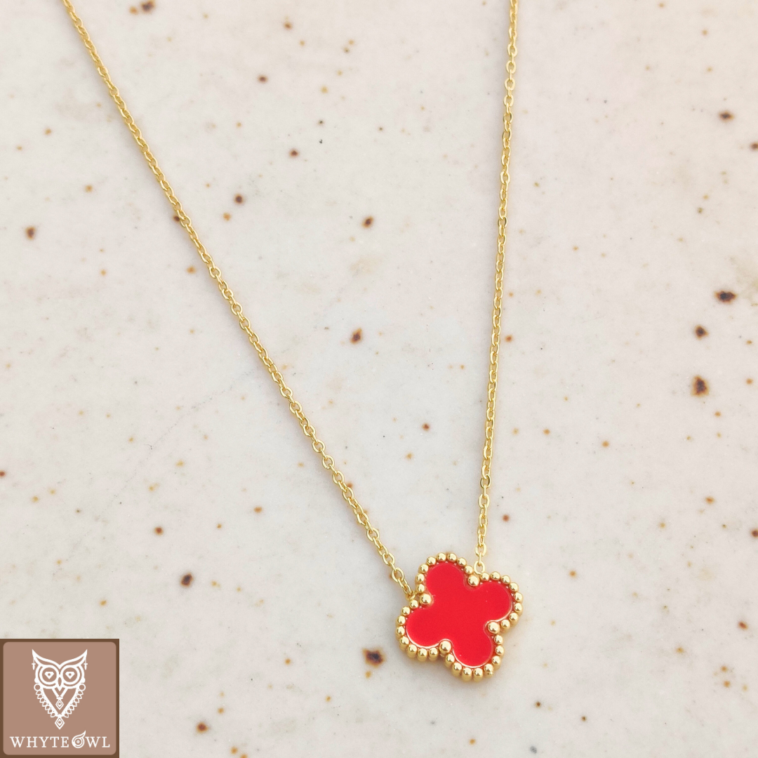 Clover Pendent Necklace